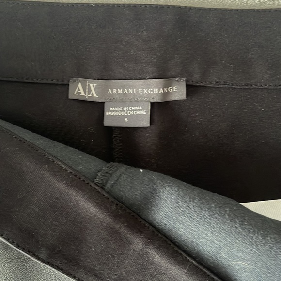 Armani exchange women’s faux leather pants. - Picture 4 of 9